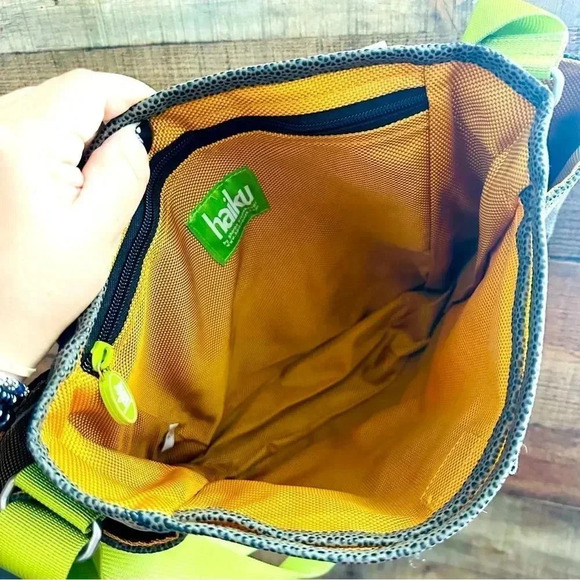 Haiku by Sharon Eisenhauer Floral To-Go Messenger/Crossbody - Picture 6 of 9